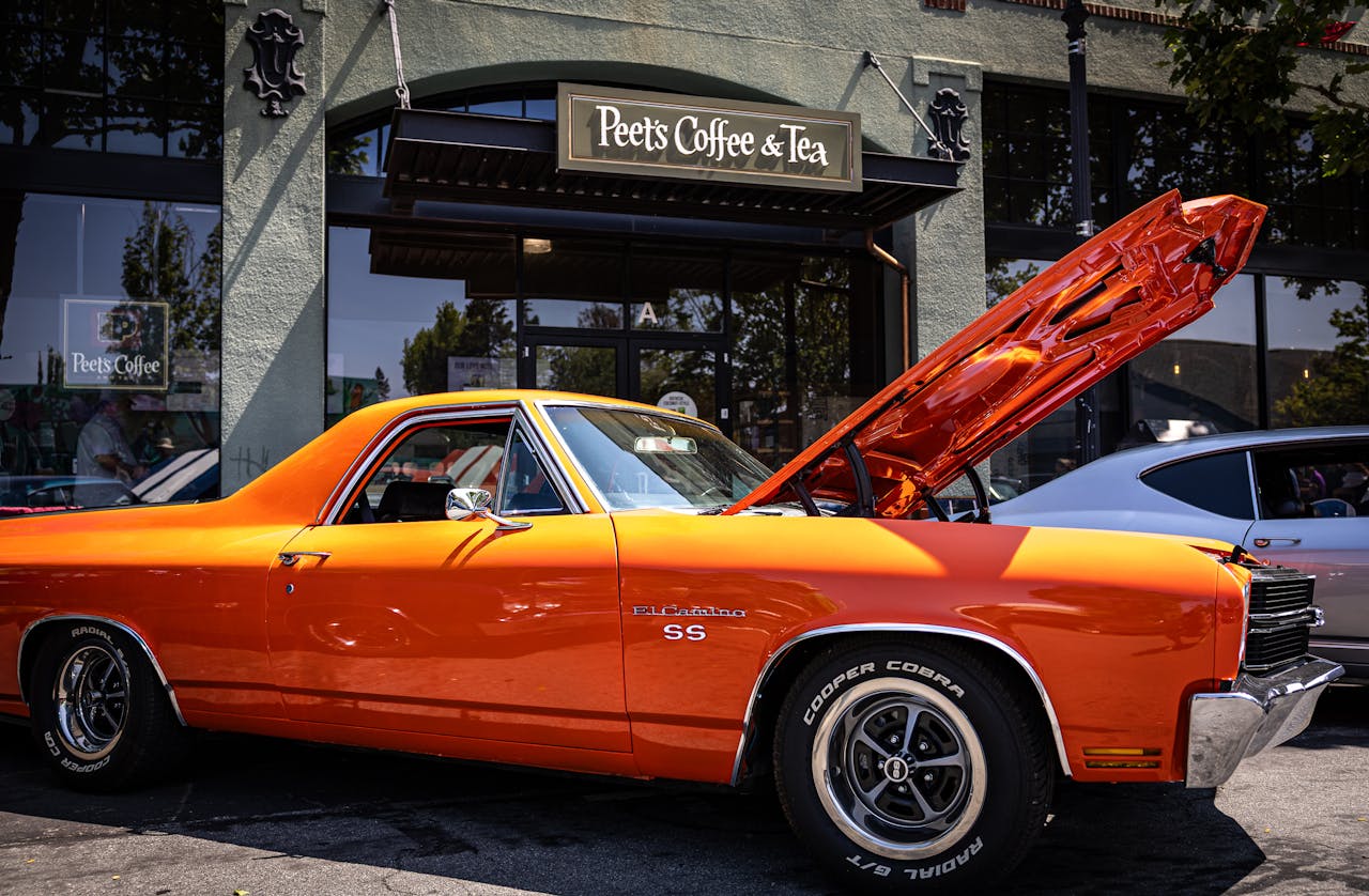 classic-orange-el-camino-at-car-show-petaluma-32193154